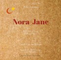 Nora-Jane regenboog op karton achter